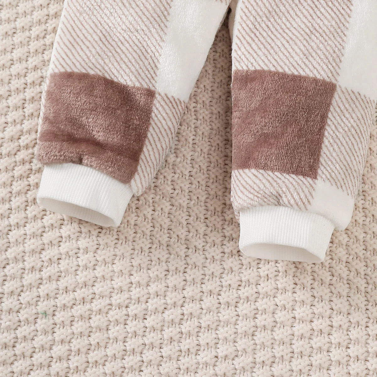 Gray and White Checkered 2-Piece Winter Suit for Baby Boys