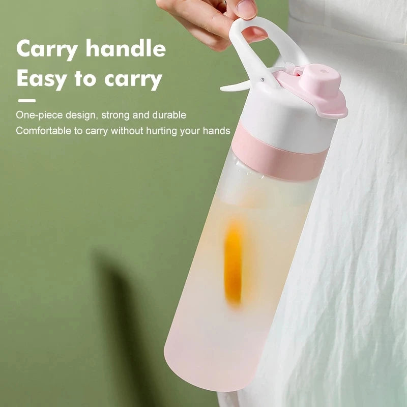 700ml Spray Water Bottle for Fitness and Outdoor Activities
