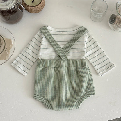 2-Piece Baby Crawling Suit Set in Green and White for 0-18 Months