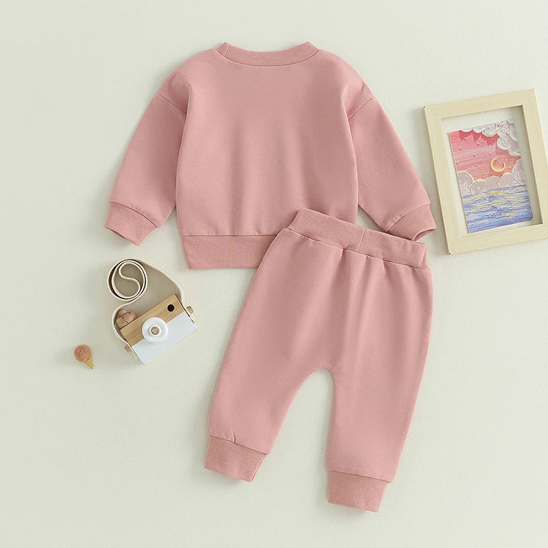 Newborn Long Sleeve Sweatshirt and Pants Set for Fall