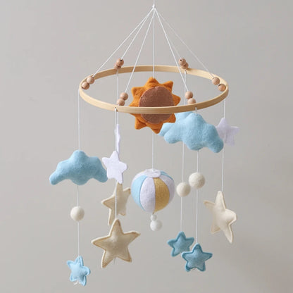Wooden Baby Crib Mobile with Soft Felt Animal Toys