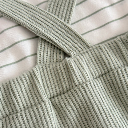 2-Piece Baby Crawling Suit Set in Green and White for 0-18 Months