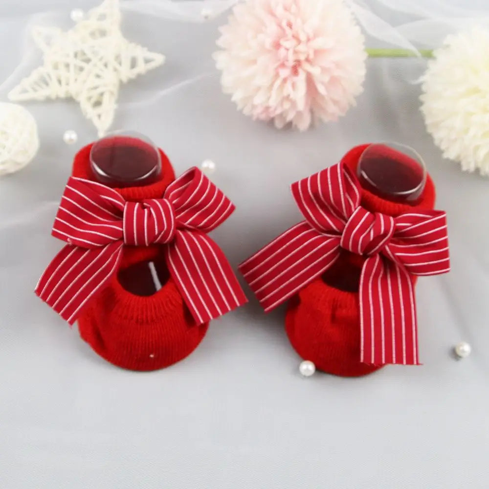 Newborn Baby Headband and Anti-Slip Bow Socks Set